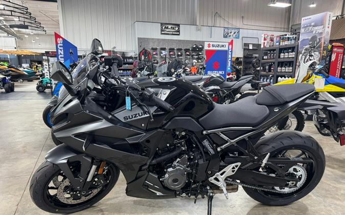 2025 Suzuki GSX 8R