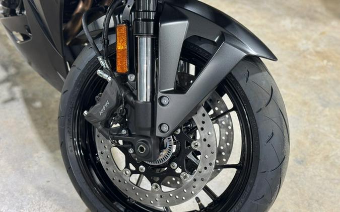 2025 Suzuki GSX 8R