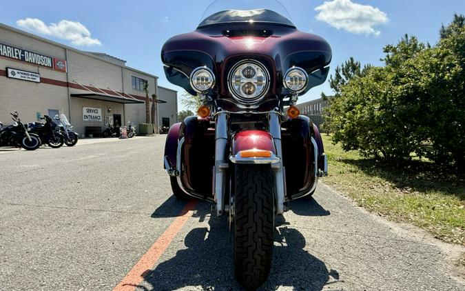 2015 Tri Glide® Ultra FLHTCUTG
