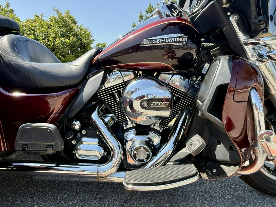 2015 Harley-Davidson Tri Glide Ultra FLHTCUTG