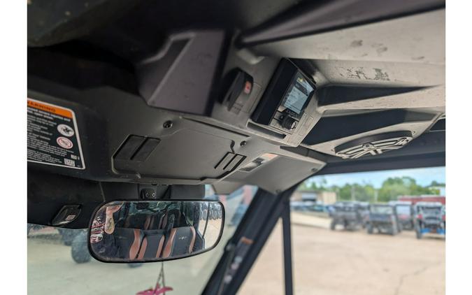 2024 DEFENDER MAX HD10 LONESTAR EDITION - Can-Am