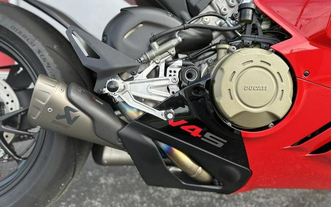 2022 Ducati Panigale V4 S Ducati Red