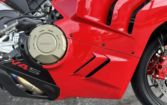 2022 Ducati Panigale V4 S Ducati Red