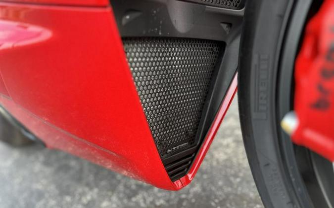 2022 Ducati Panigale V4 S Ducati Red