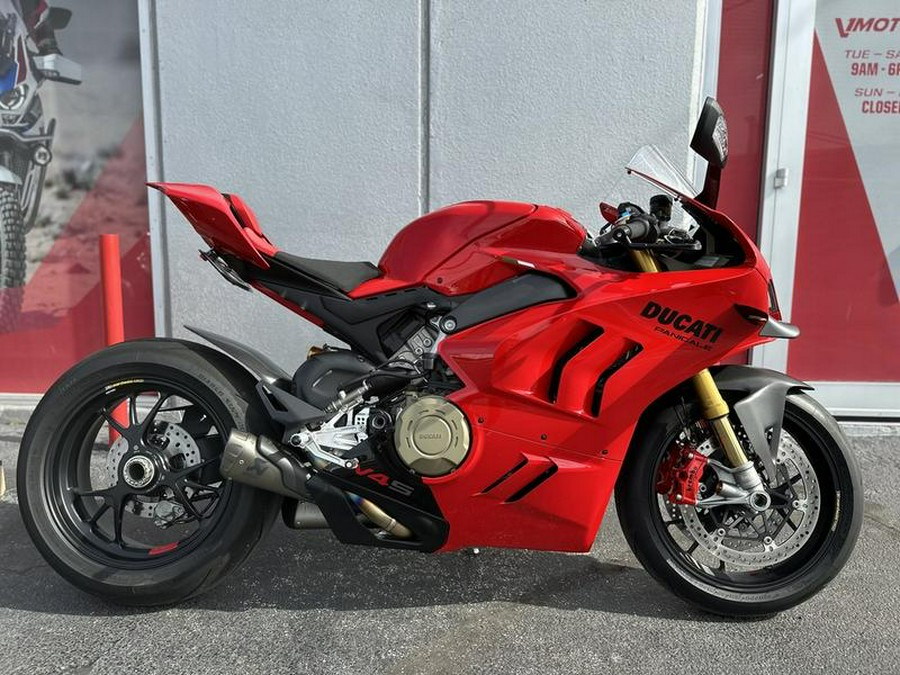 2022 Ducati Panigale V4 S Ducati Red