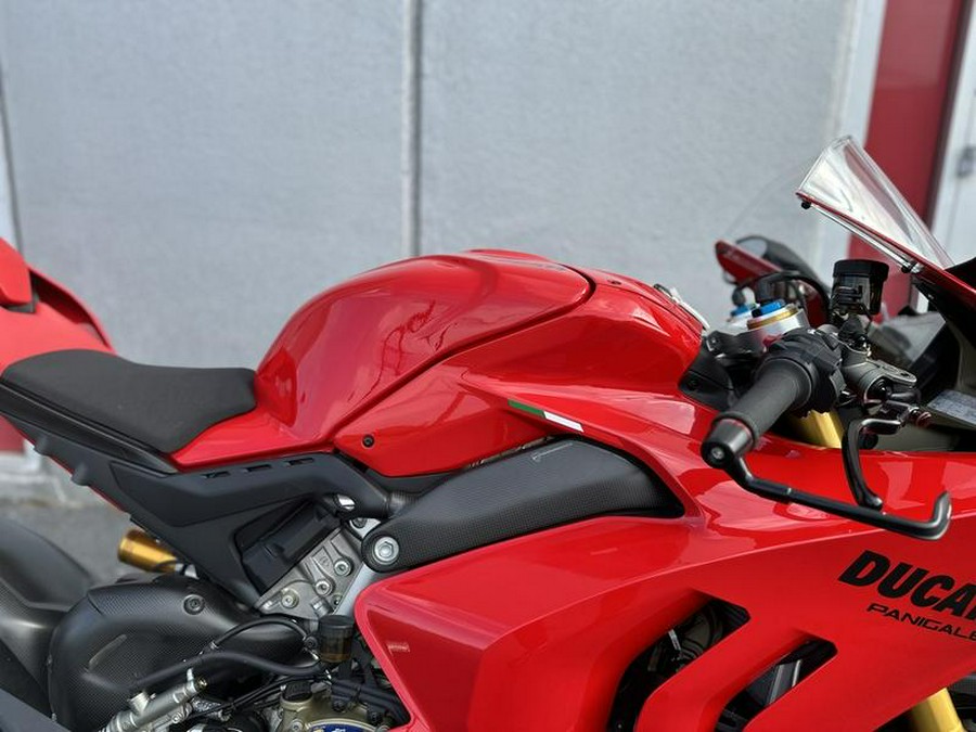 2022 Ducati Panigale V4 S Ducati Red