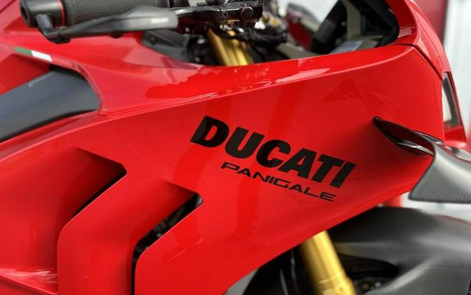 2022 Ducati Panigale V4 S Ducati Red