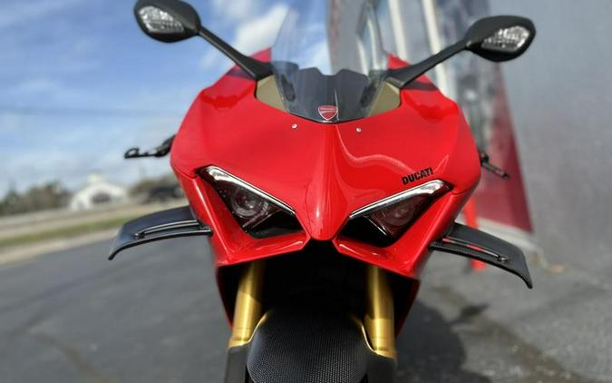 2022 Ducati Panigale V4 S Ducati Red