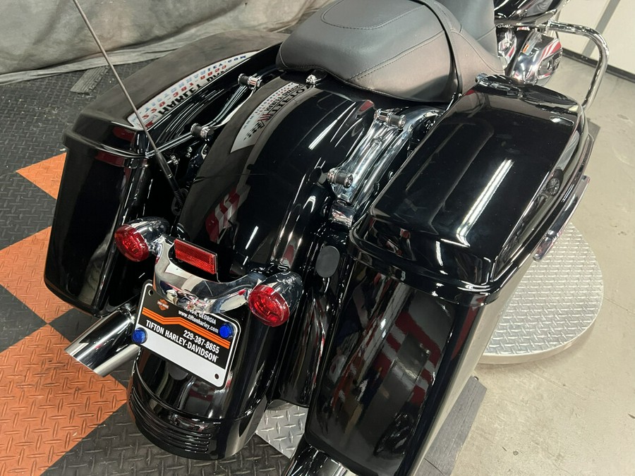 FLTRX 2023 Road Glide