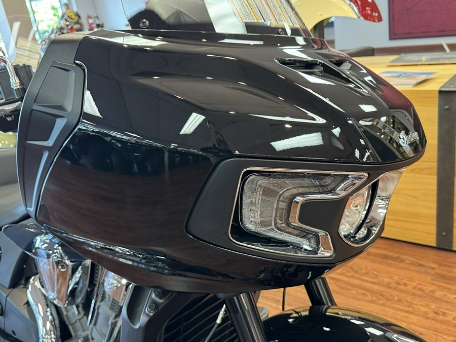 2025 Indian Motorcycle® Challenger® Black Metallic