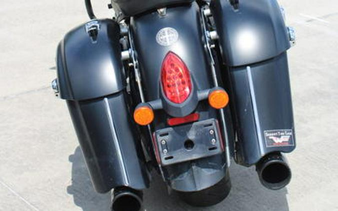 2017 Indian Motorcycle® Chieftain Dark Horse® Thunder Black Smoke