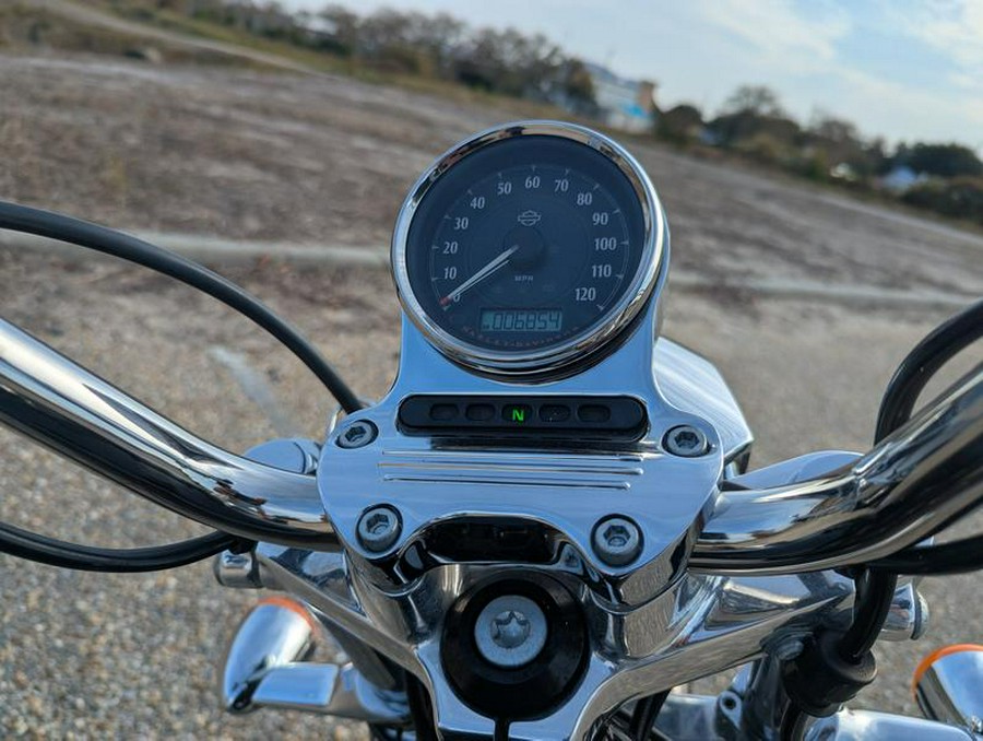 2016 Harley-Davidson® XL1200T - Sportster® SuperLow® 1200T