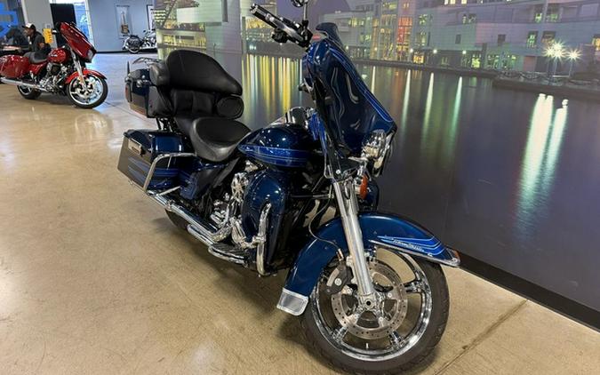 2011 Harley-Davidson FLHTCU - Ultra Classic Electra Glide