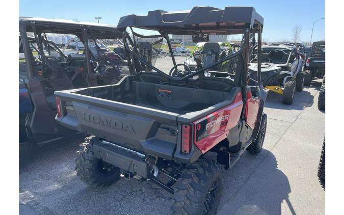 2024 Honda Pioneer 1000 Deluxe