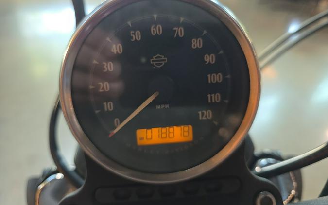 XL 883N 2017 Iron 883™