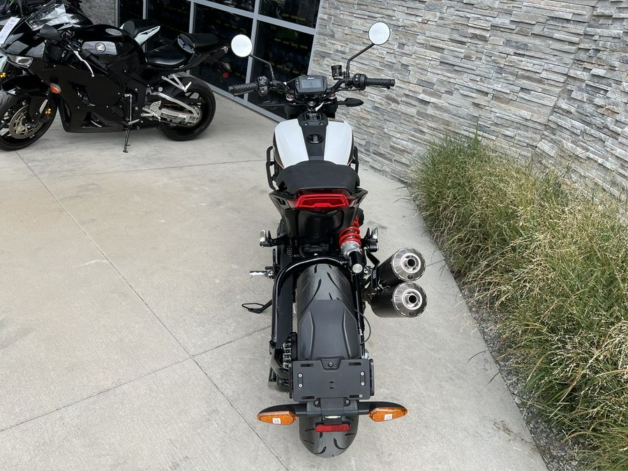 2022 Indian Motorcycle® FTR S White Smoke