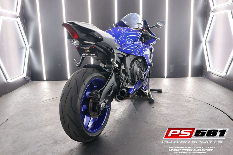 2021 Yamaha YZF-R1