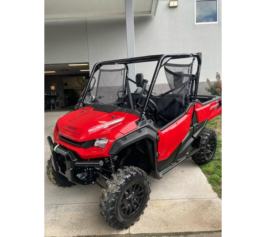 2025 Honda® Pioneer 1000 Deluxe