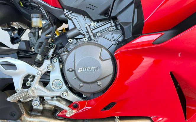 2027 Ducati PANIGALE V2