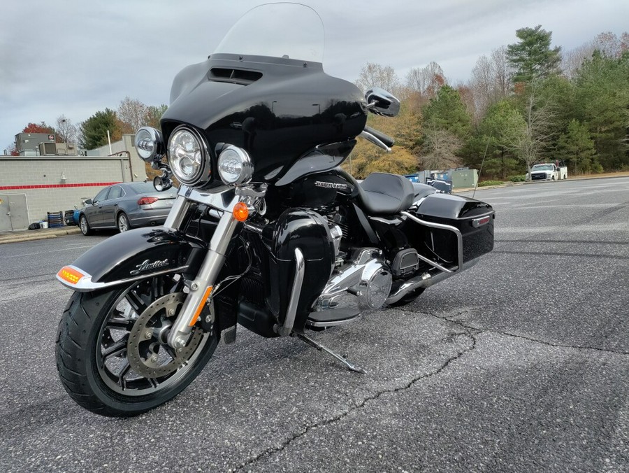 2019 Harley-Davidson Ultra Limited Vivid Black