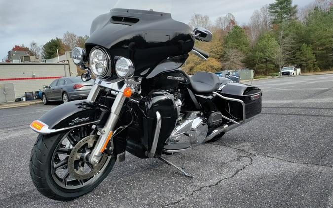 2019 Harley-Davidson Ultra Limited Vivid Black