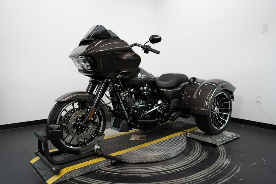 2023 Harley-Davidson® FLTRT - Road Glide® 3