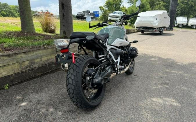 2023 BMW R nineT 719 Mineral White Metallic / Aurum