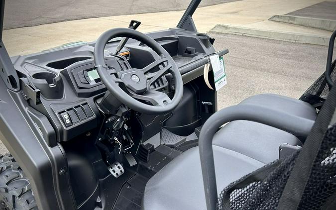 2025 Can-Am™ Defender DPS HD9