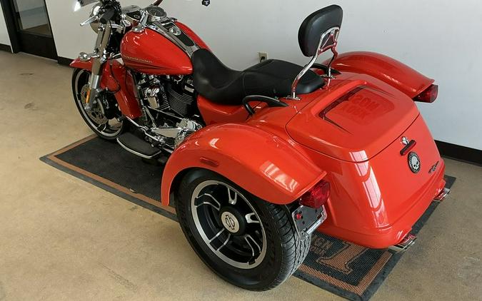 2017 Harley-Davidson® FLRT - Freewheeler®