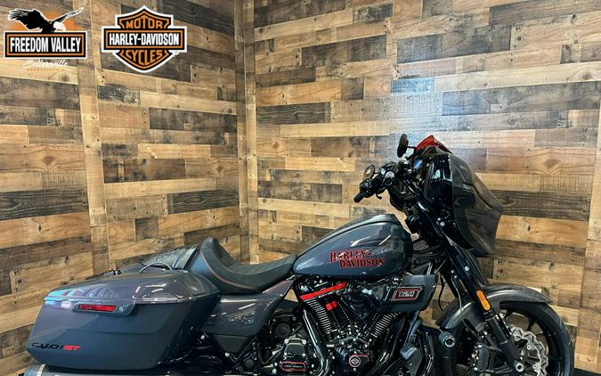 2026 Harley-Davidson® CVO Street Glide ST Inferno Gray FLHXSTSE