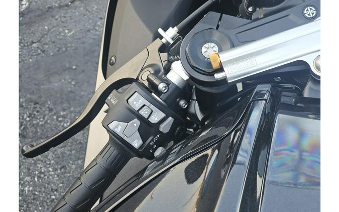 2026 NINJA® ZX-10R ABS - Kawasaki