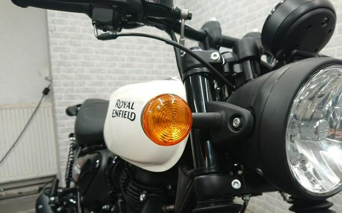 2023 Royal Enfield Hunter 350 Dapper White