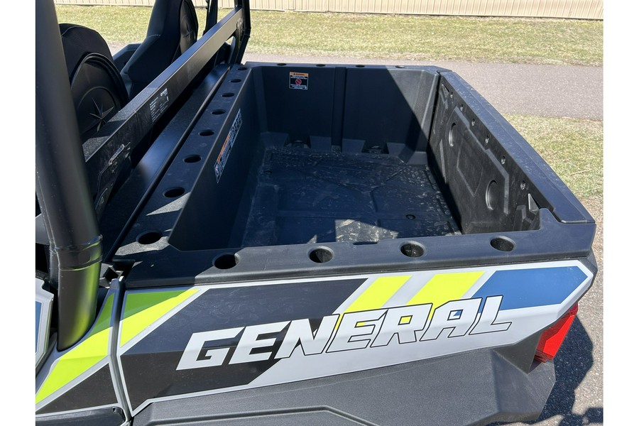 2024 Polaris Industries GENERAL XP 1000 SPORT - GHOST GRAY Sport