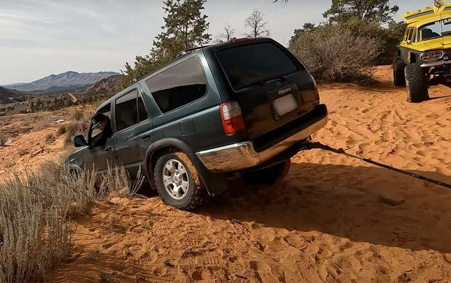 Watch Matt’s Off-Road Recovery Rescue a 4Runner From Sand