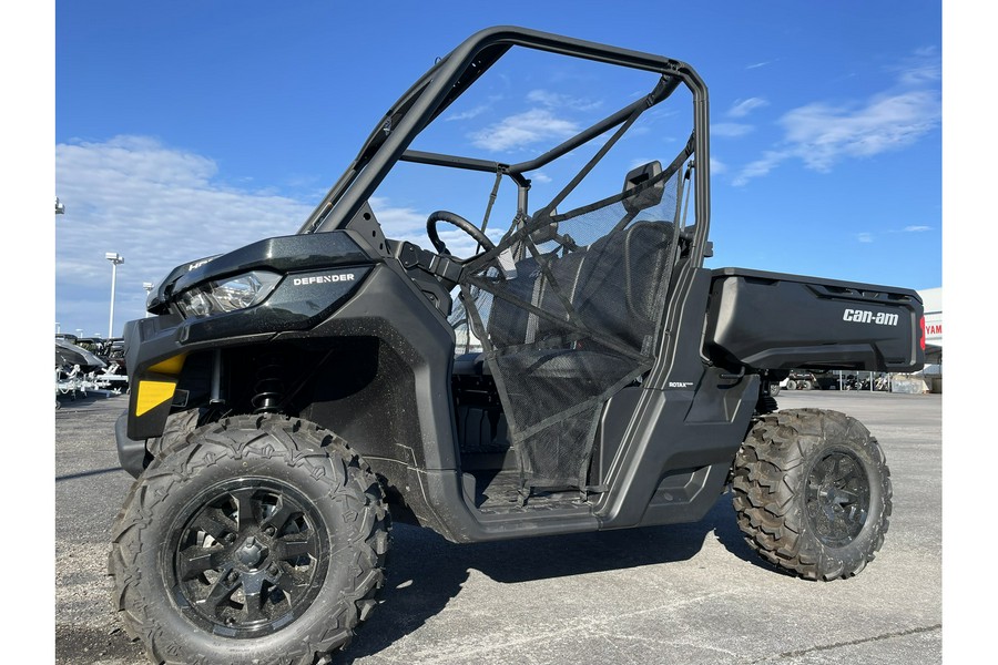 2023 Can-Am DEFENDER DPS HD9