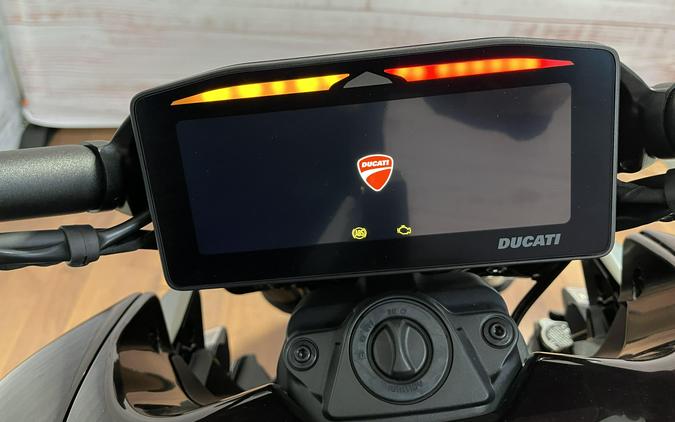 2026 Ducati X DIAVEL V4