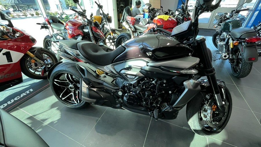 2026 Ducati X DIAVEL V4