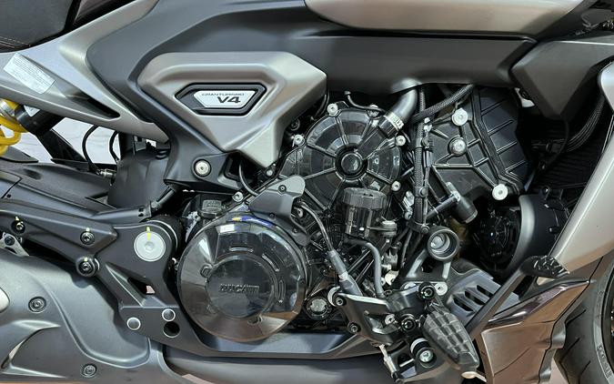 2026 Ducati X DIAVEL V4