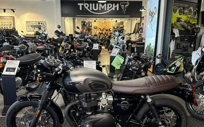 2026 Triumph Bonneville T120 Black