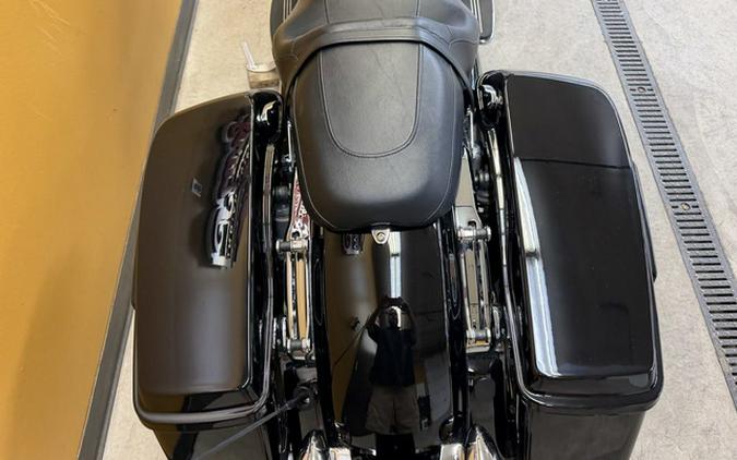 2017 Harley-Davidson Street Glide FLHXS - Special