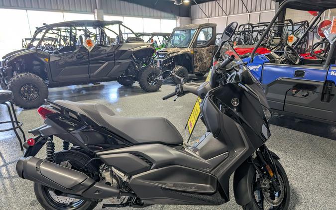 2026 Yamaha XMAX Midnight Black
