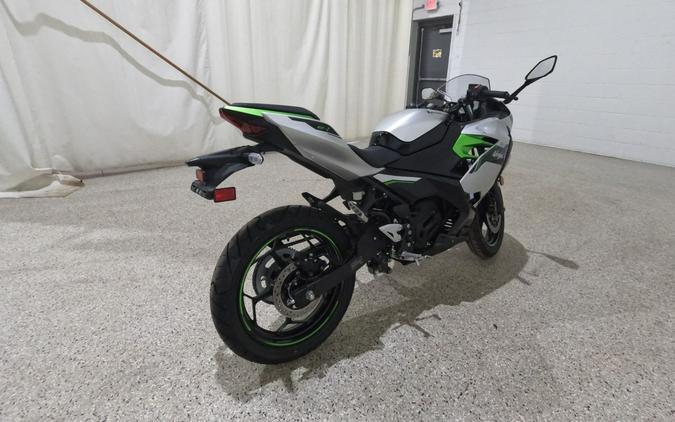 2024 Kawasaki Ninja e-1 ABS