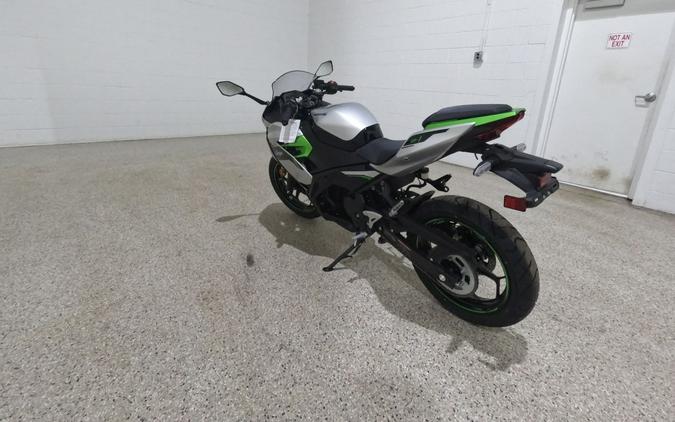 2024 Kawasaki Ninja e-1 ABS