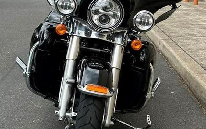 2015 Harley-Davidson® FLHTCUL - Electra Glide® Ultra Classic® Low