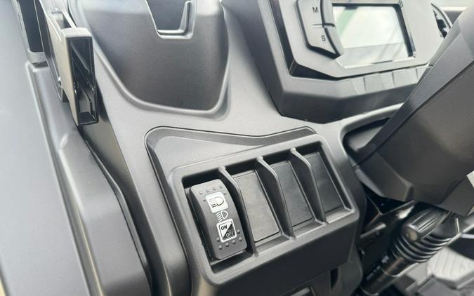 2026 Can-Am Defender DPS HD7