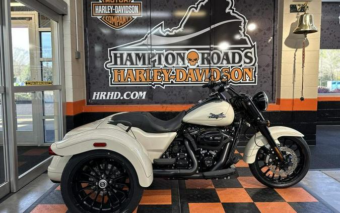 2023 Harley-Davidson® FLRT - Freewheeler®