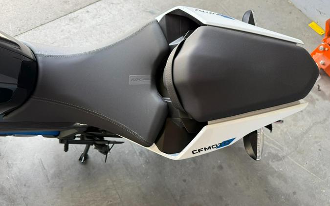 2025 CFMOTO 300NK