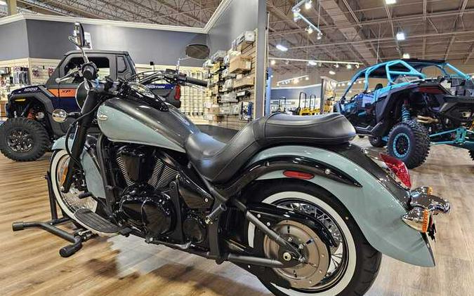 2025 Kawasaki Vulcan 900 Classic Metallic Carbon Gray/Phantom Blue - 108306