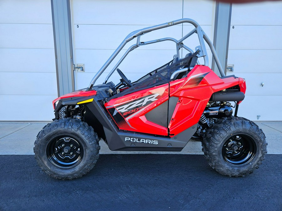 2026 Polaris RZR 200 EFI