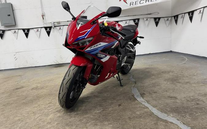 2026 Honda® CBR650R E-Clutch